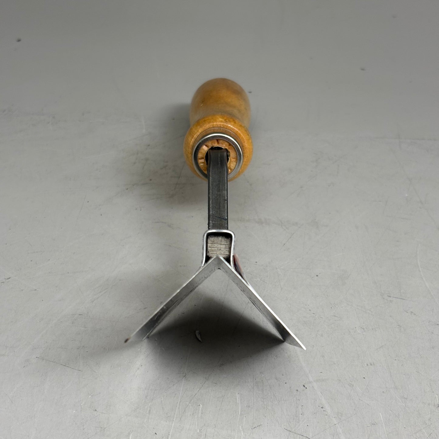 KRAFT TOOL CO EIFS Outside Corner Tool with Wood Handle 3" x 1-1/2" PL506