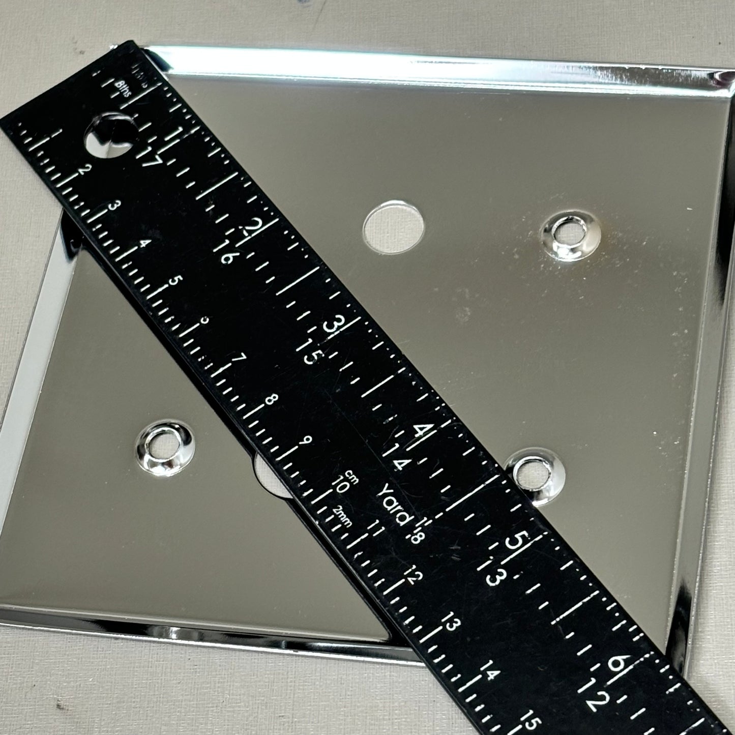 SLOAN Flushometer Exposed Sensor 1.6 GPF/6.0 LPF Polished Chrome 111 ESS 3770000