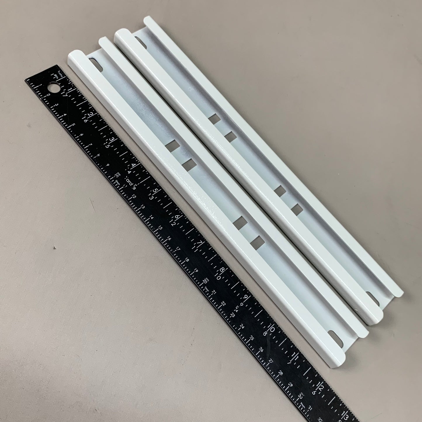 VEVOR RV Power Outlet Box Triplex Outlet Indoor/Outdoor 13.5" x 12" Grey XD-010 AS-IS