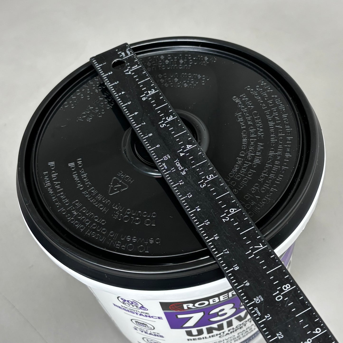 ROBERTS Universal Resilient Flooring & Vinyl-Backed Carpet Tile Floor Adhesive 7350