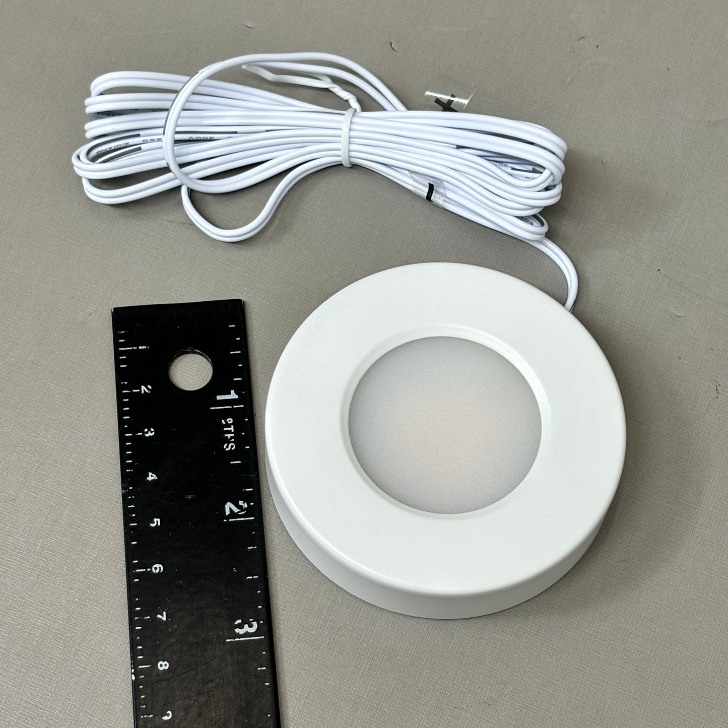 OMNI SLIM LED Puck Light 280 Lumens Adjustable Color Temp White 3CCT OMNISL-3CCT