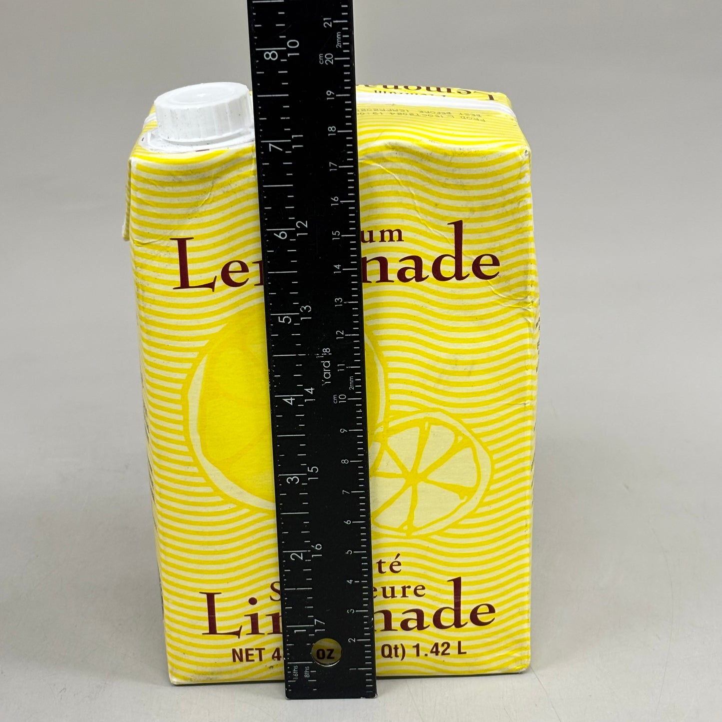 ZA@ STARBUCKS (2 PACK) Premium Lemonade Beverage 48 fl oz per Carton BB 04/25 26008