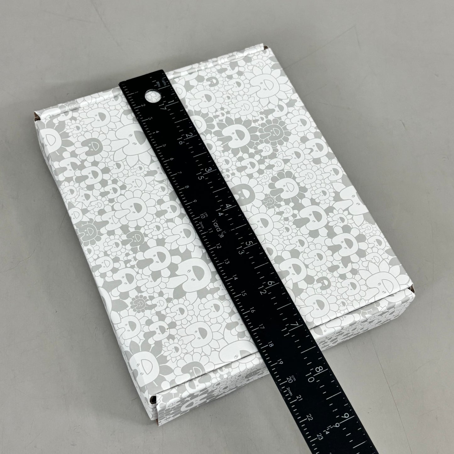 NEW JEANS Supernatural 1st JP Single Album includes 7 Accessories Hyein Ver Grey