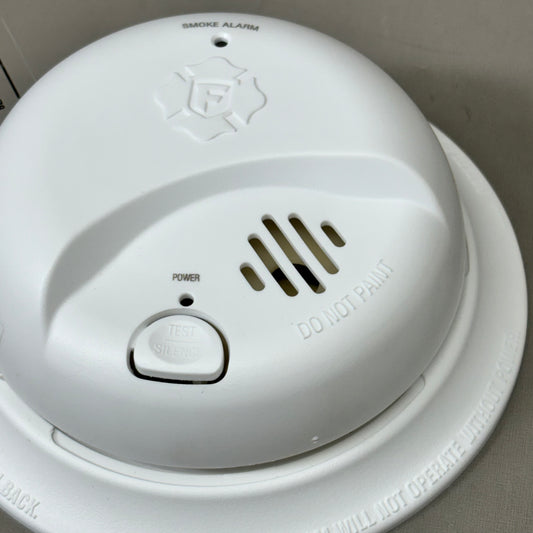 FIRST ALERT Battery-Operated Smoke Alarm Early Warning 9V Alkaline White 1046829