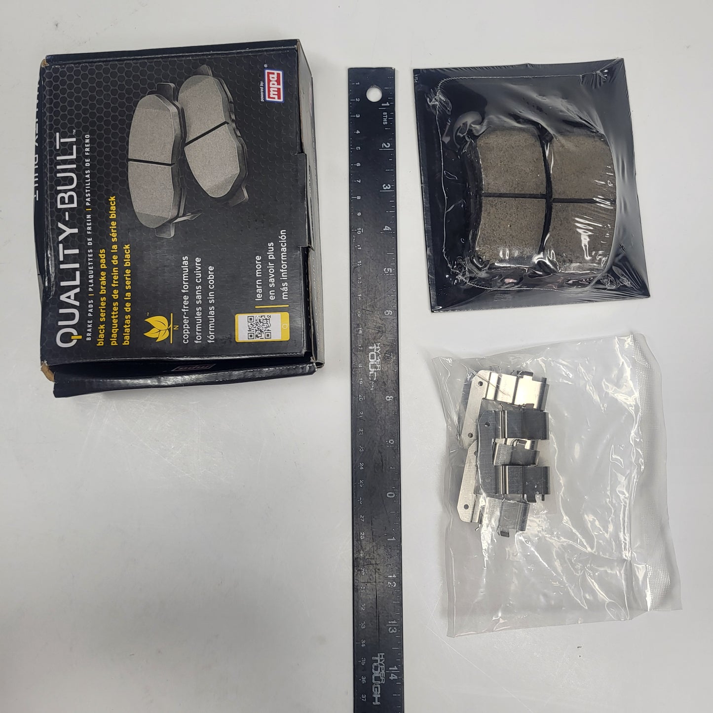 QUALITY-BUILT Ceramic Disc Brake Pad Set Black Rear 1003-1157C