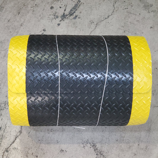 WEARWELL Diamond Plate Spongecote Beveled Floor Mat 9/16"x2'x30' Black/yellow 415.916X2CUTBYL