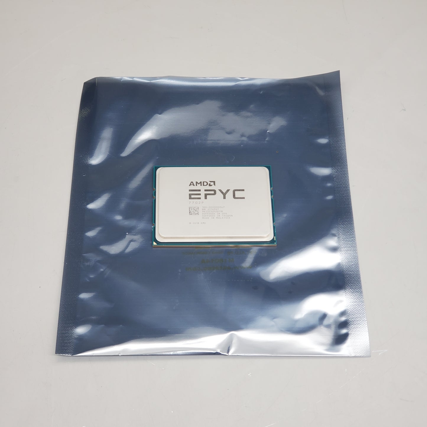 AMD EPYC 7702P 64-Core 2GHz 256MB 200W CPU Processor 64GB 100-000000047 (New Other)