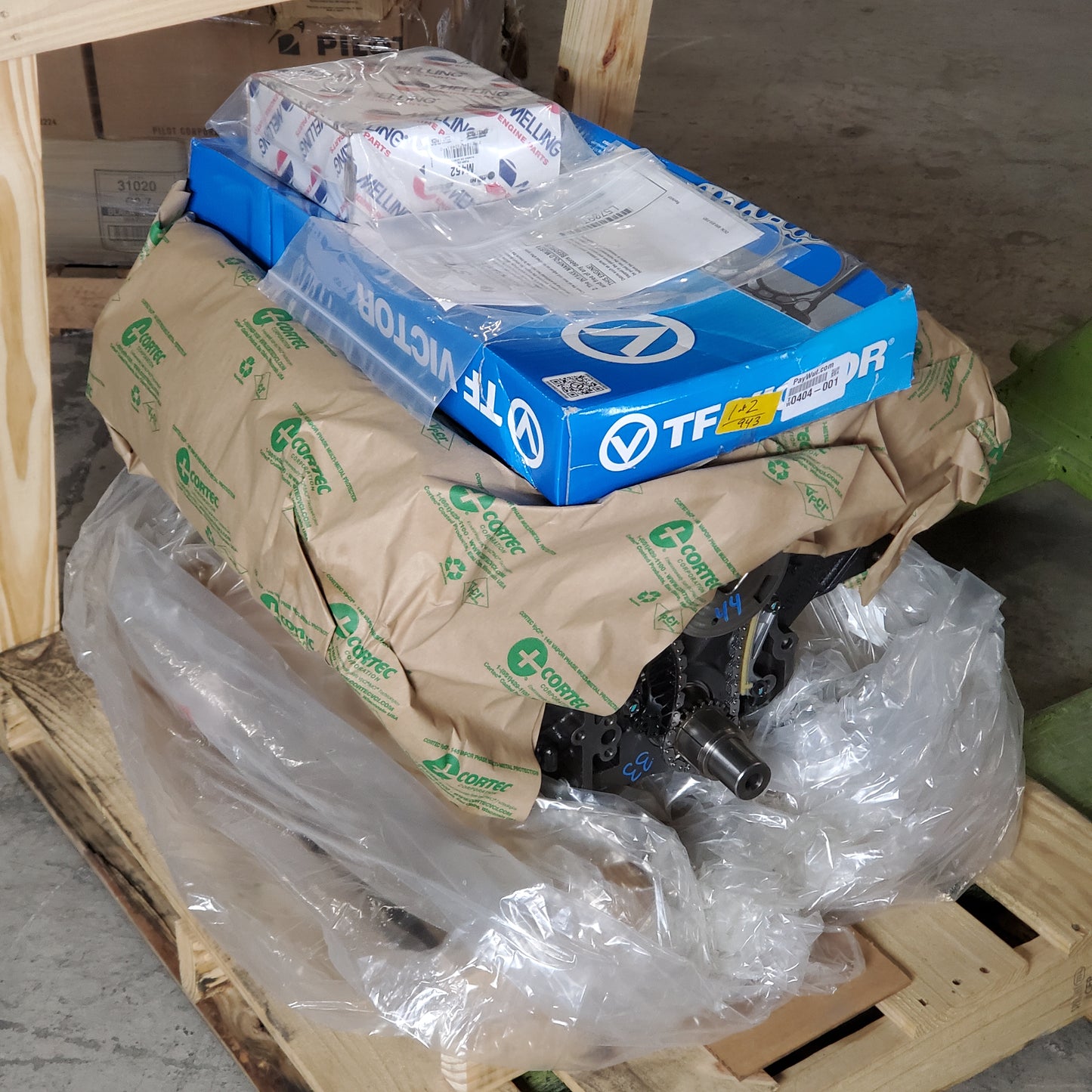 DODGE Ram Long Block V8 Engine Genuine Hemi 2500/3500 5.7L L5709THDCR (Remanufactured)