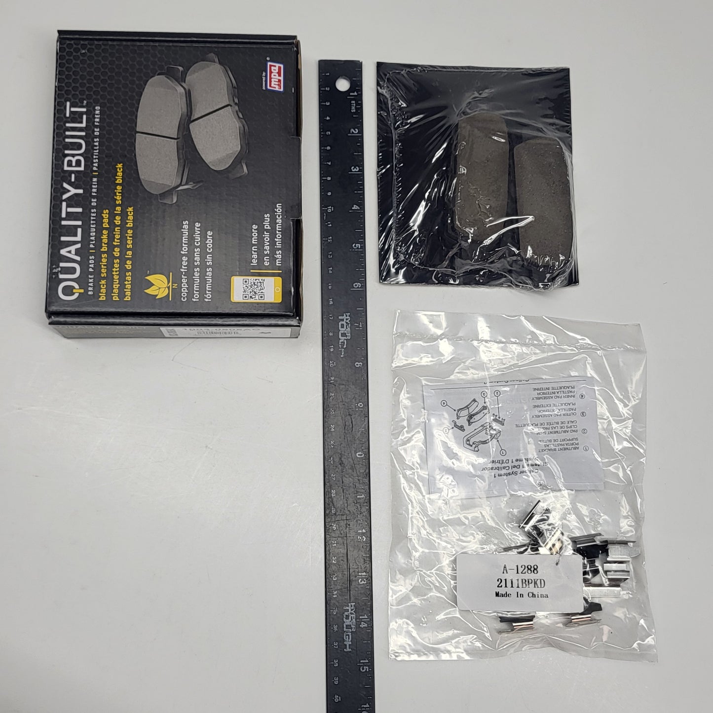 QUALITY-BUILT Ceramic Disc Brake Pad Set Black Rear 1003-0905AC