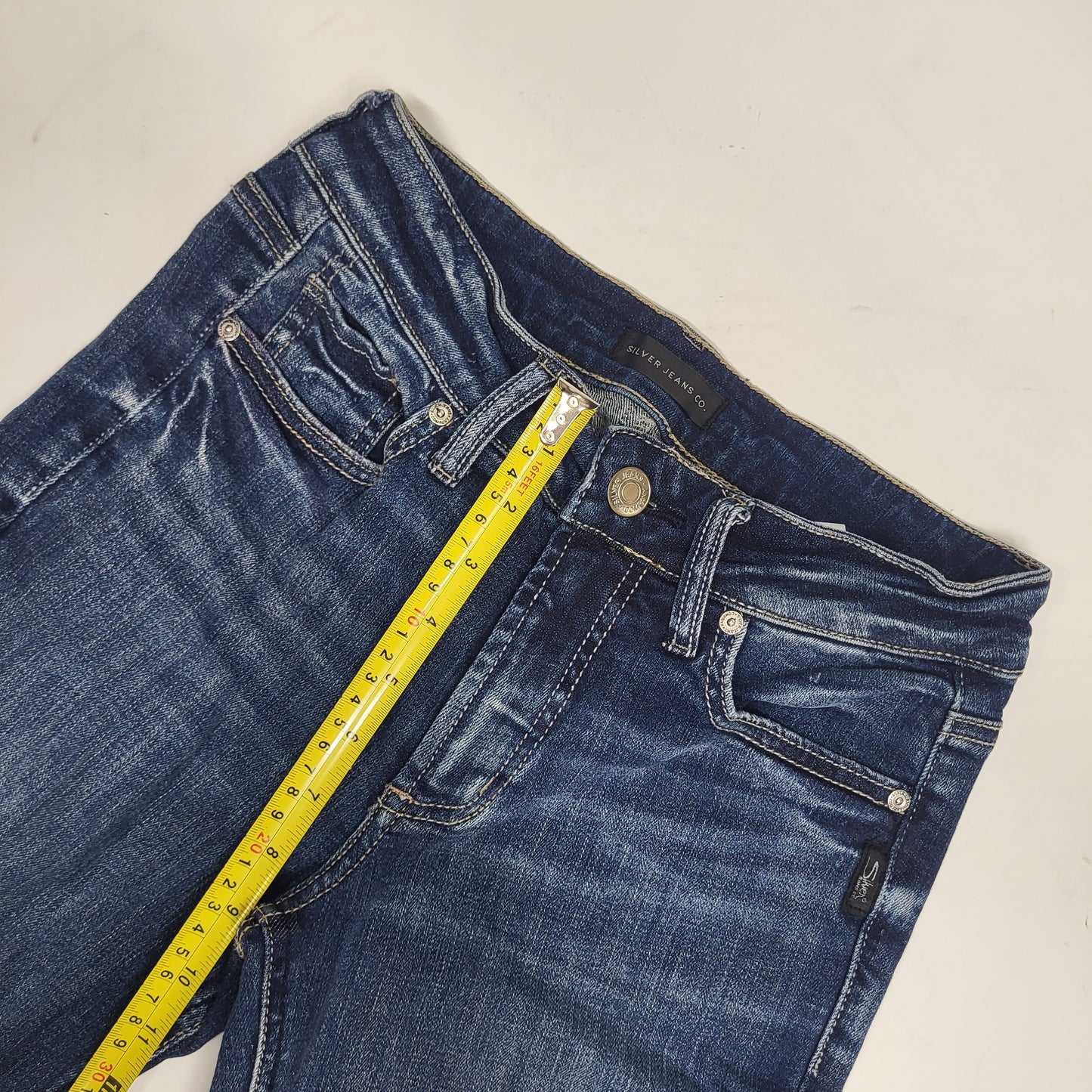 SILVER JEANS CO Suki Curvy Fit Mid Rise Skinny Crop Sz 25 Orlando L43975SCV384