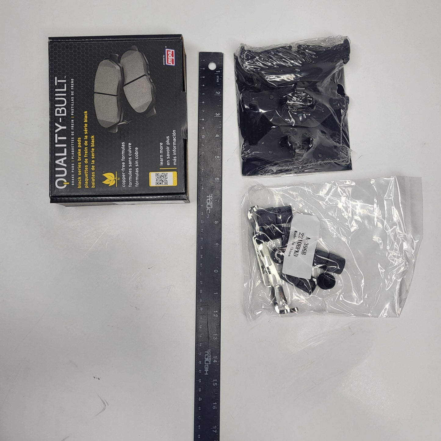 QUALITY-BUILT Ceramic Disc Brake Pad Set Black Rear 1003-1267C