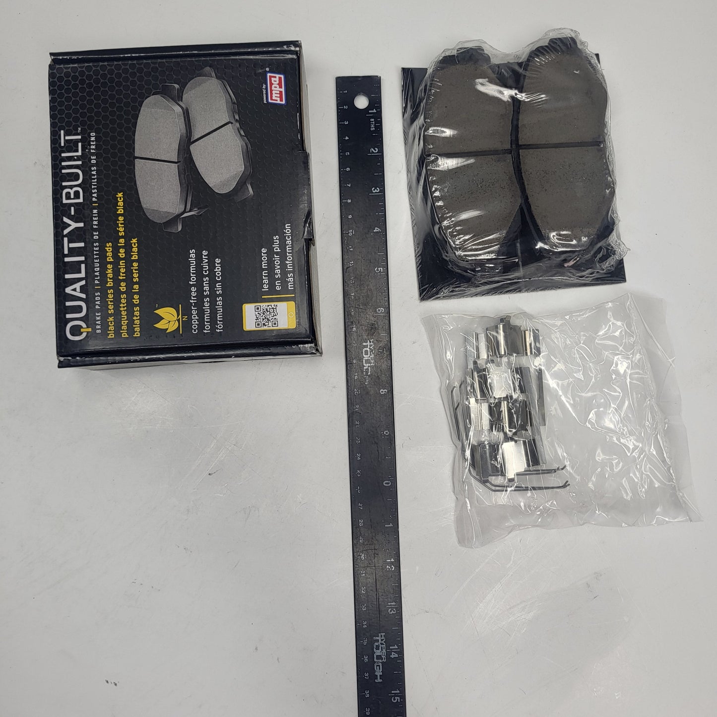 QUALITY-BUILT Ceramic Disc Brake Pad Set Black Front 1003-0914C