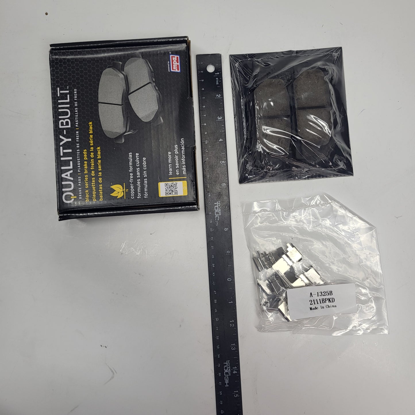 QUALITY-BUILT Ceramic Disc Brake Pad Set Black Rear 1003-1679C