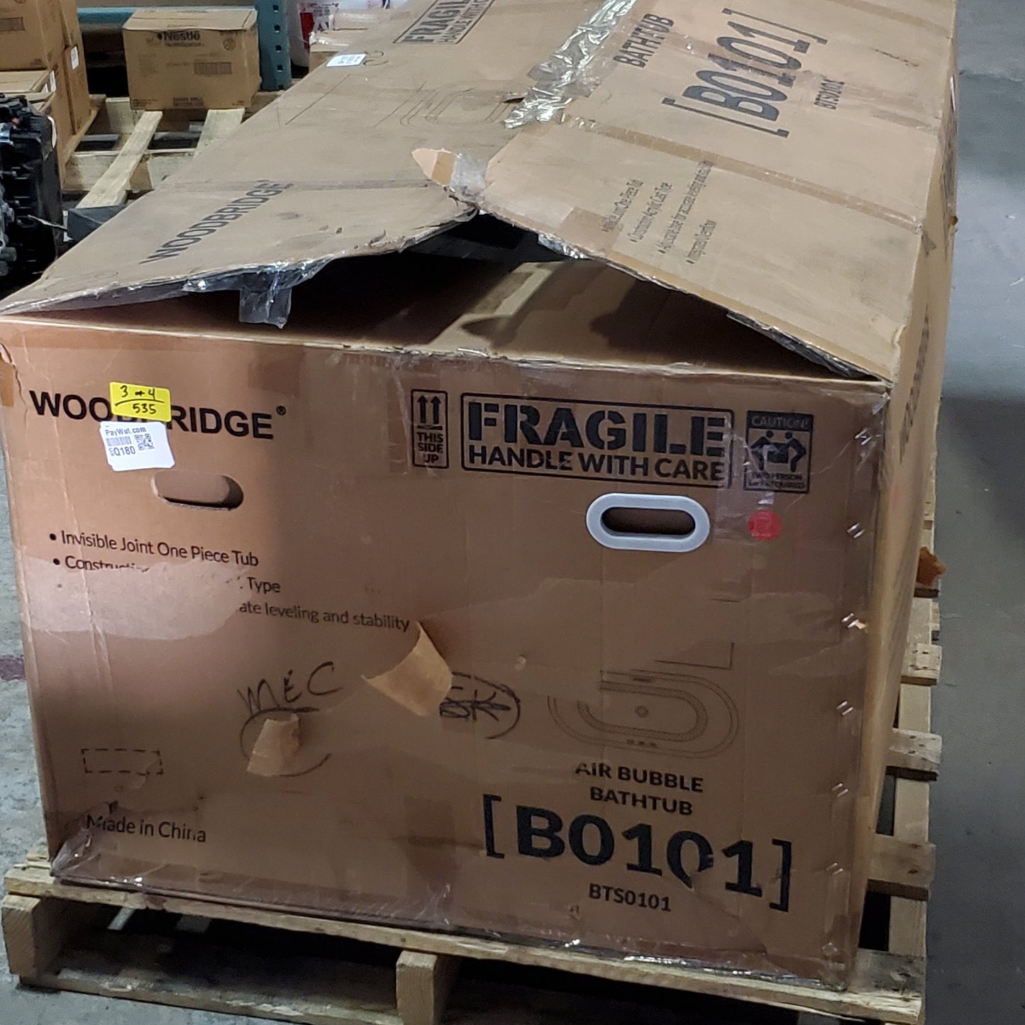 WOODBRIDGE 67” Freestanding Air Bubble Soaking Tub - White w/ Black Drain