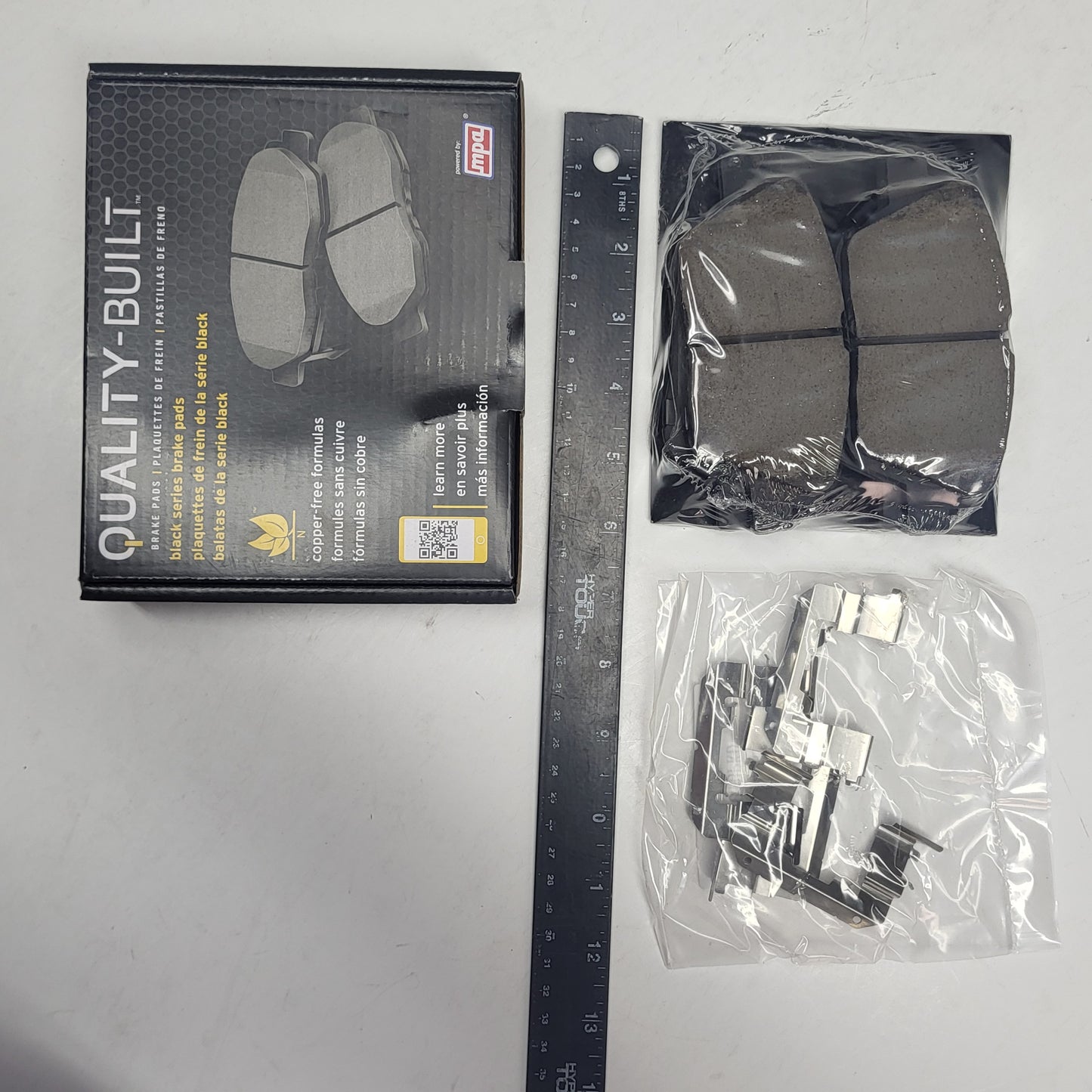 QUALITY-BUILT Ceramic Disc Brake Pad Set Black Front 1003-1444C