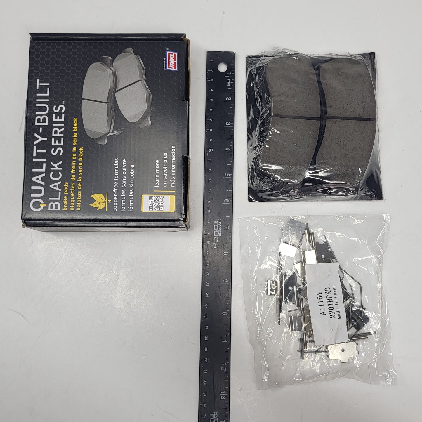 QUALITY-BUILT Ceramic Disc Brake Pad Set Front Black 1003-1164C