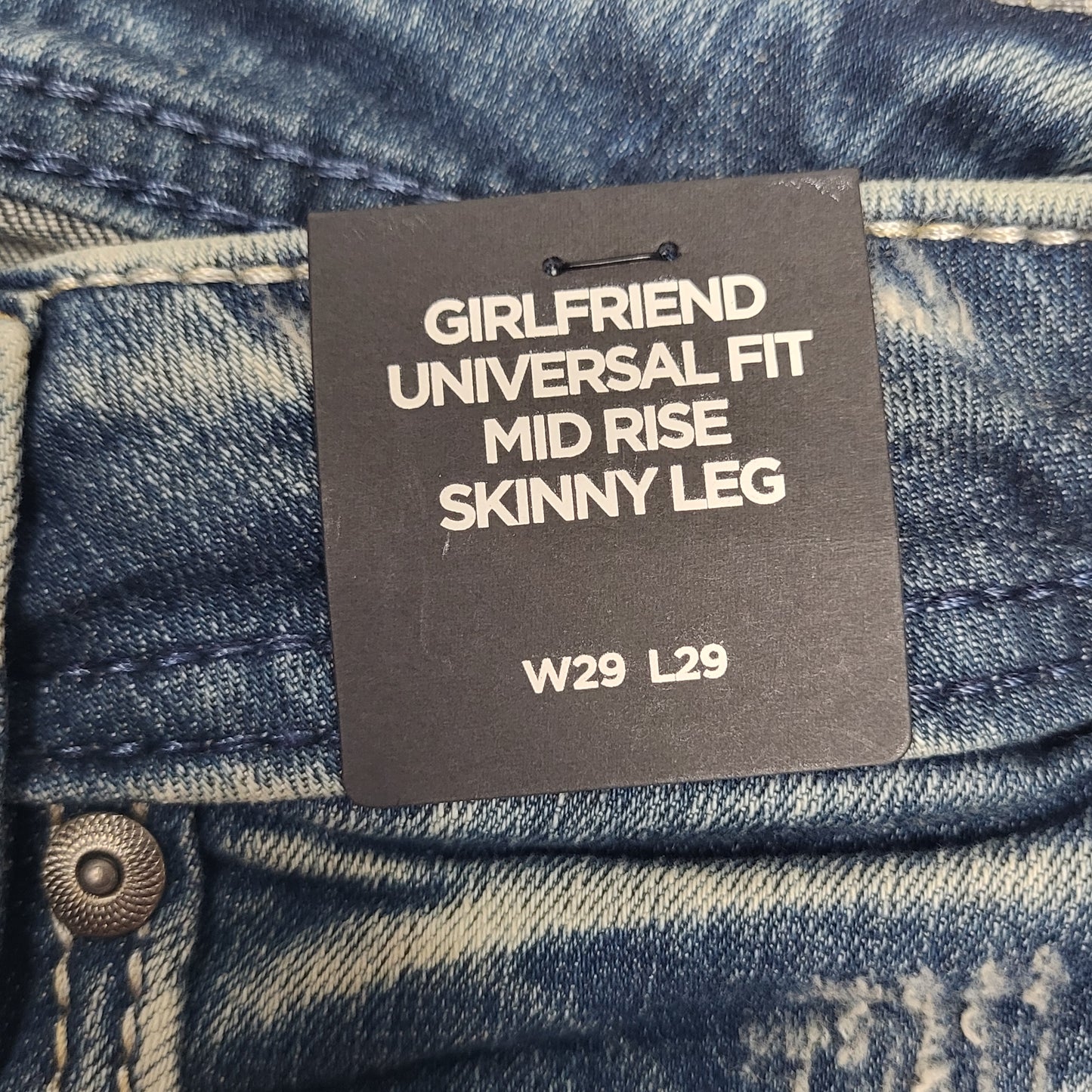 SILVER JEANS CO. Girlfriend Universal Fit Mid Rise Skinny Leg Sz 29/29 Indigo L27137SJL388