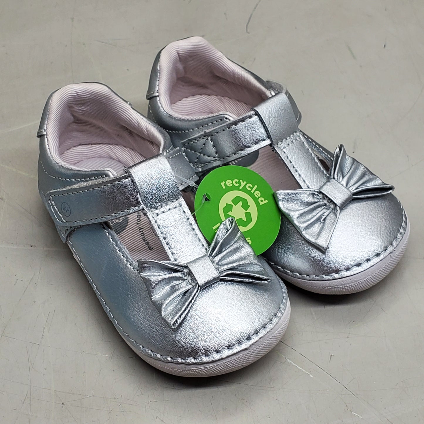 STRIDE RITE Sm Ashtyn Dress Shoes Toddler SZ 4M Silver BG036302