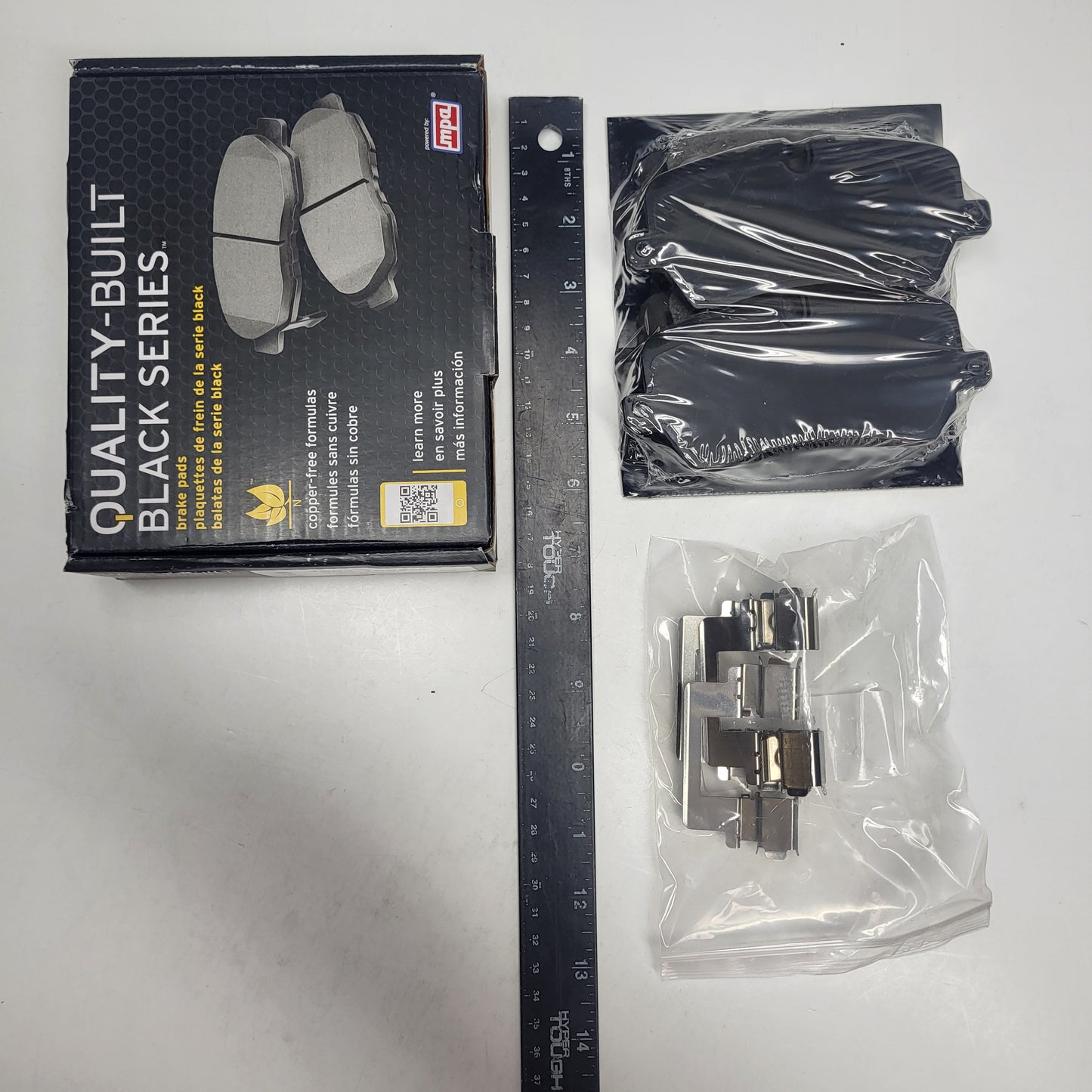 QUALITY-BUILT Semi-Metallic Disc Brake Pad Set Black Rear 1003-1692M