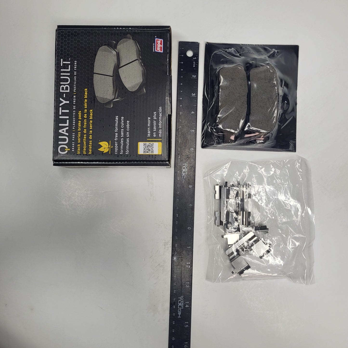 QUALITY-BUILT Ceramic Disc Brake Pad Set Black Rear 1003-0995C