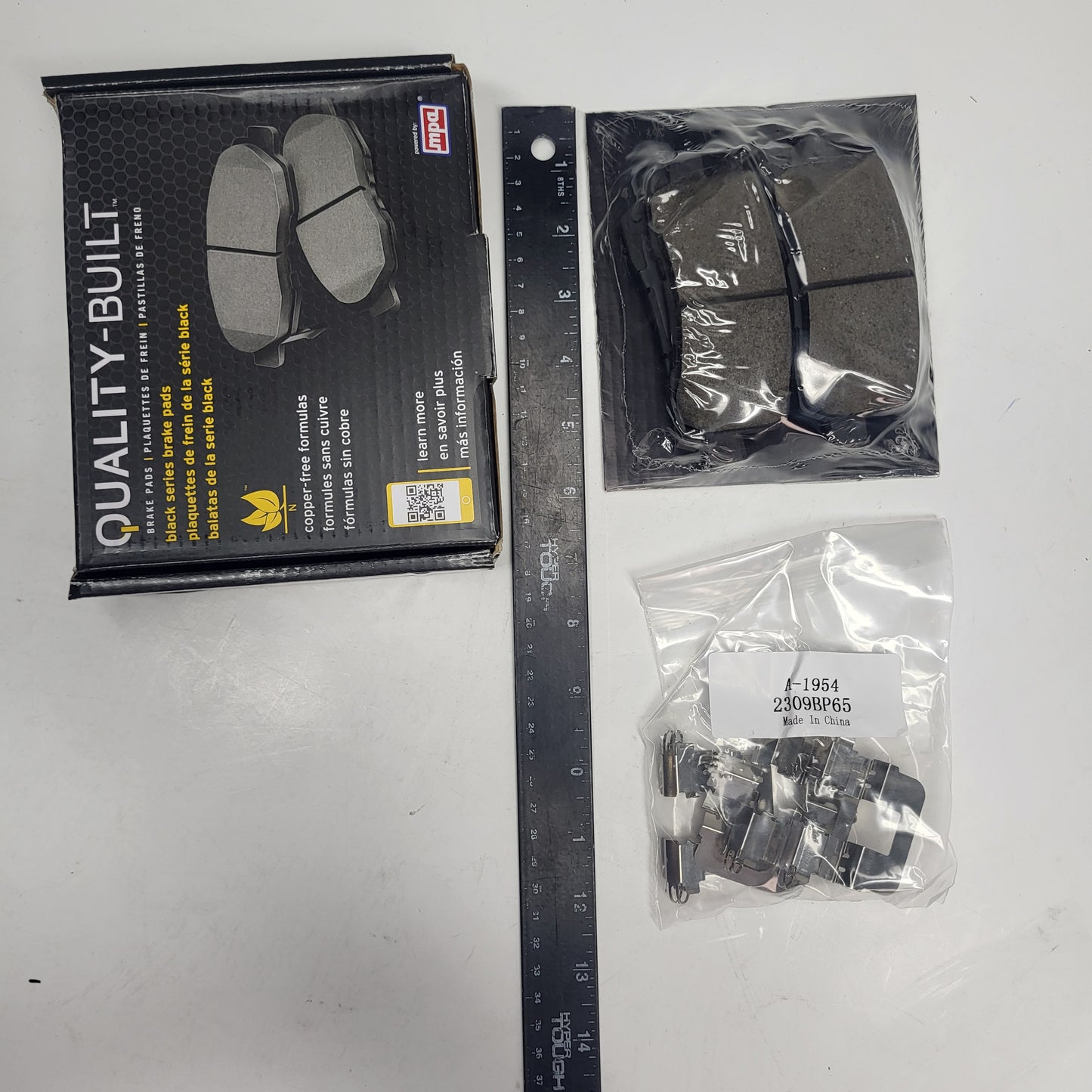 QUALITY-BUILT Ceramic Disc Brake Pad Set Black Rear 1003-1954C