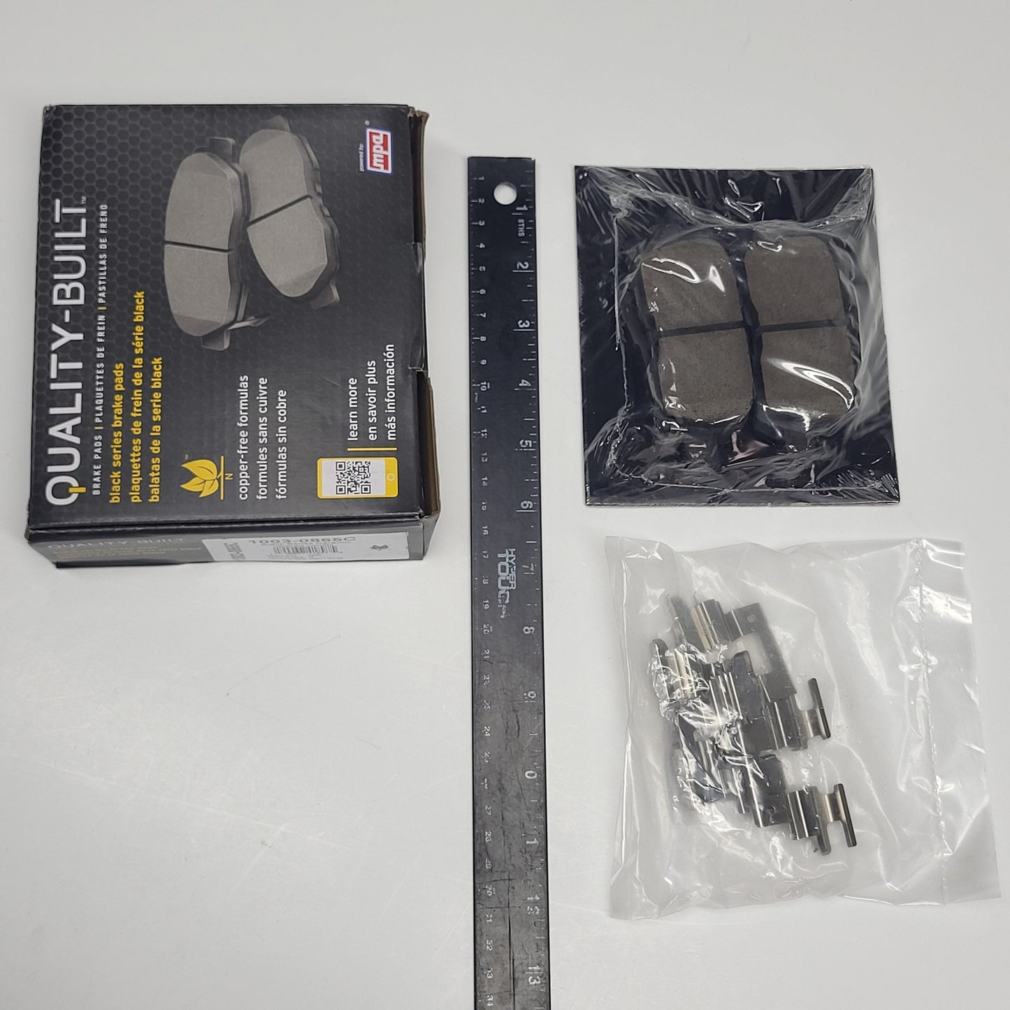 QUALITY-BUILT Ceramic Disc Brake Pad Set Black Rear 1003-0685C