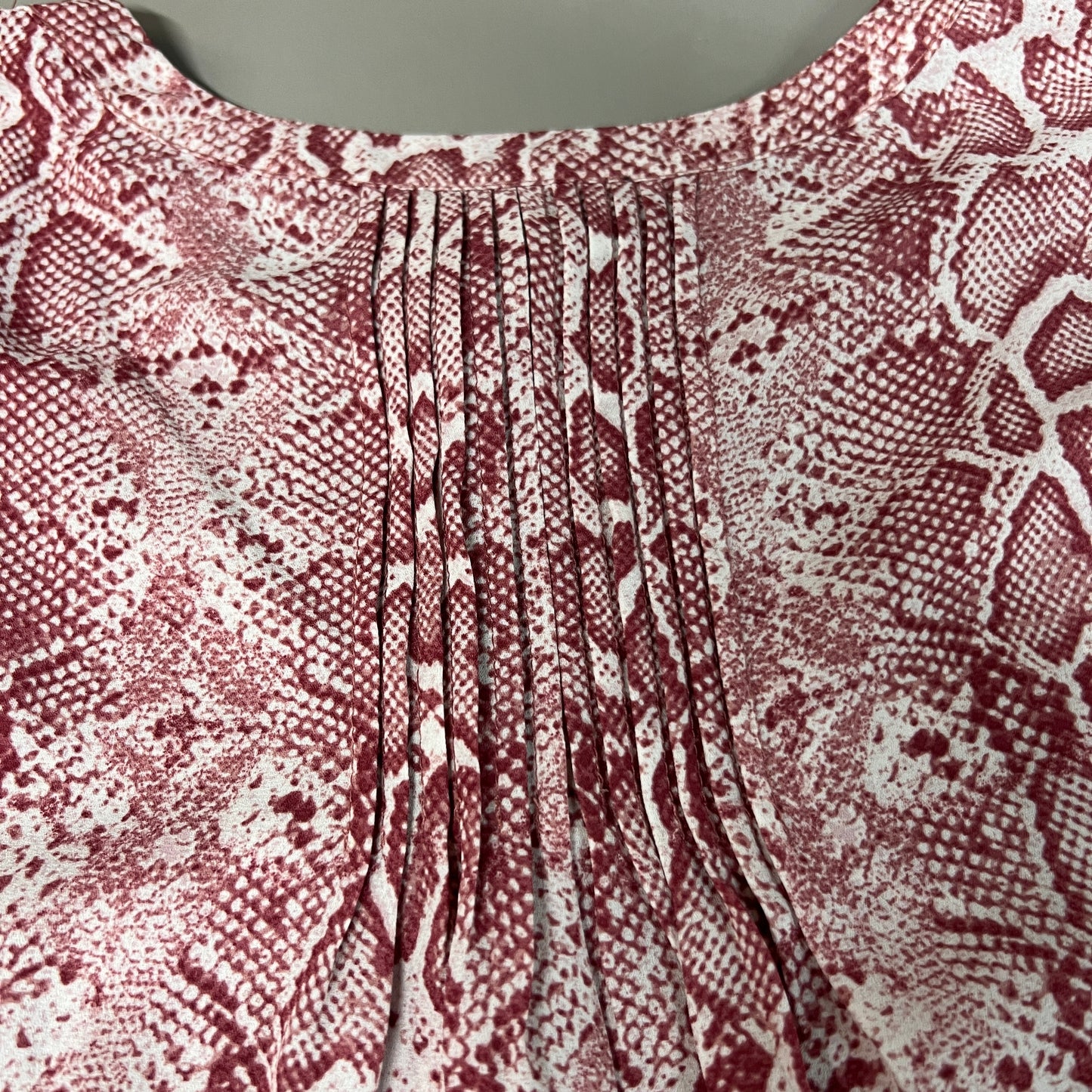 CHELSEA & THEODORE Sleeveless Blouse Women's Size XXL Pink Python 2165072 (NEW)