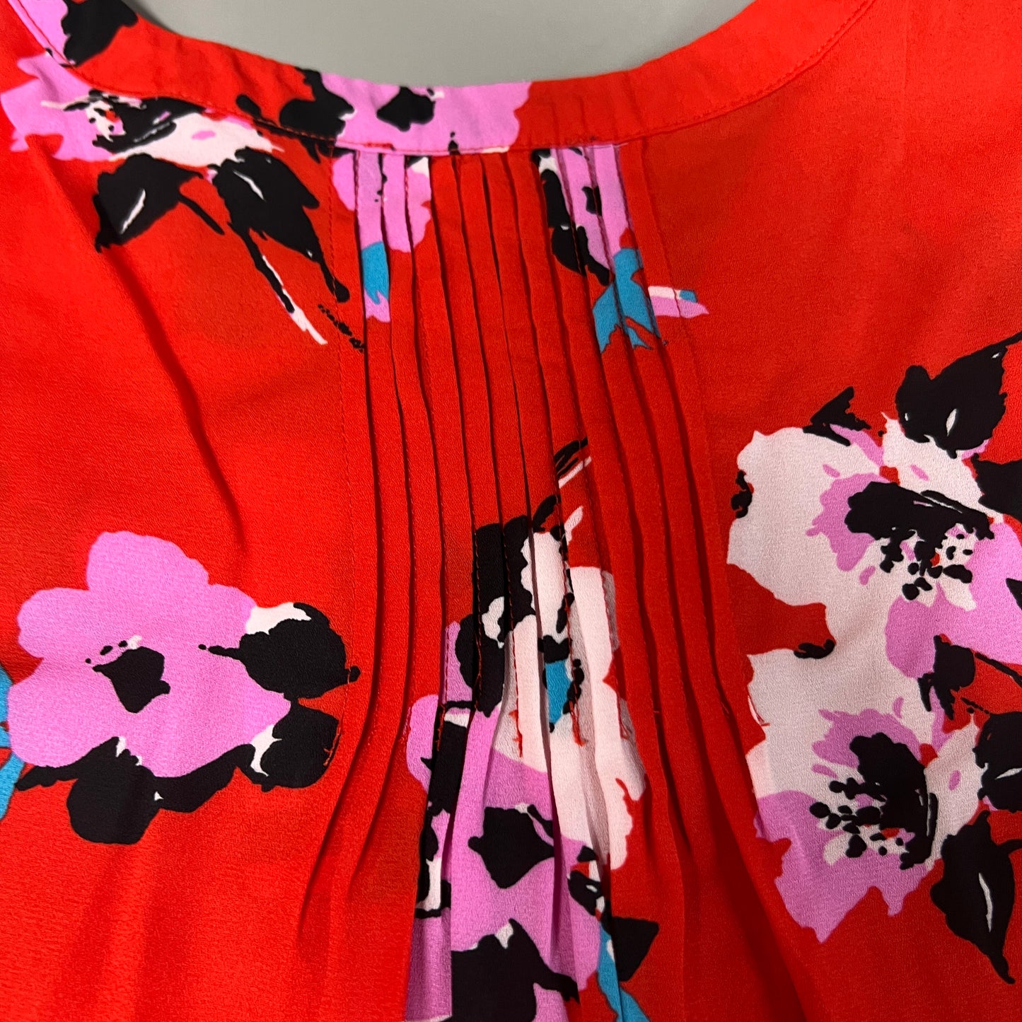 CHELSEA & THEODORE Sleeveless Blouse Women's Size XL Red Floral Paisley 2165072 (NEW)