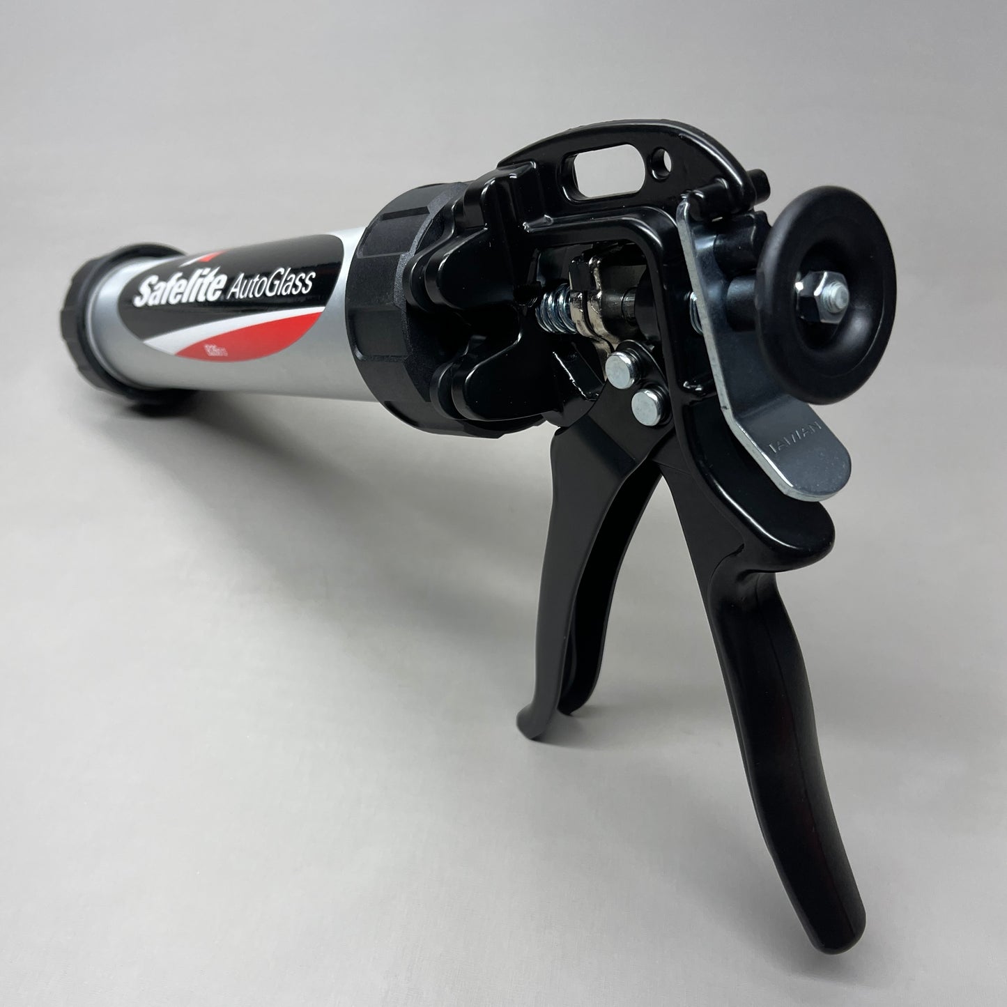 SAFELITE AutoGlass 13oz B-Line Manual Sausage Gun 26:1 Ratio Drive B26S13 (New)