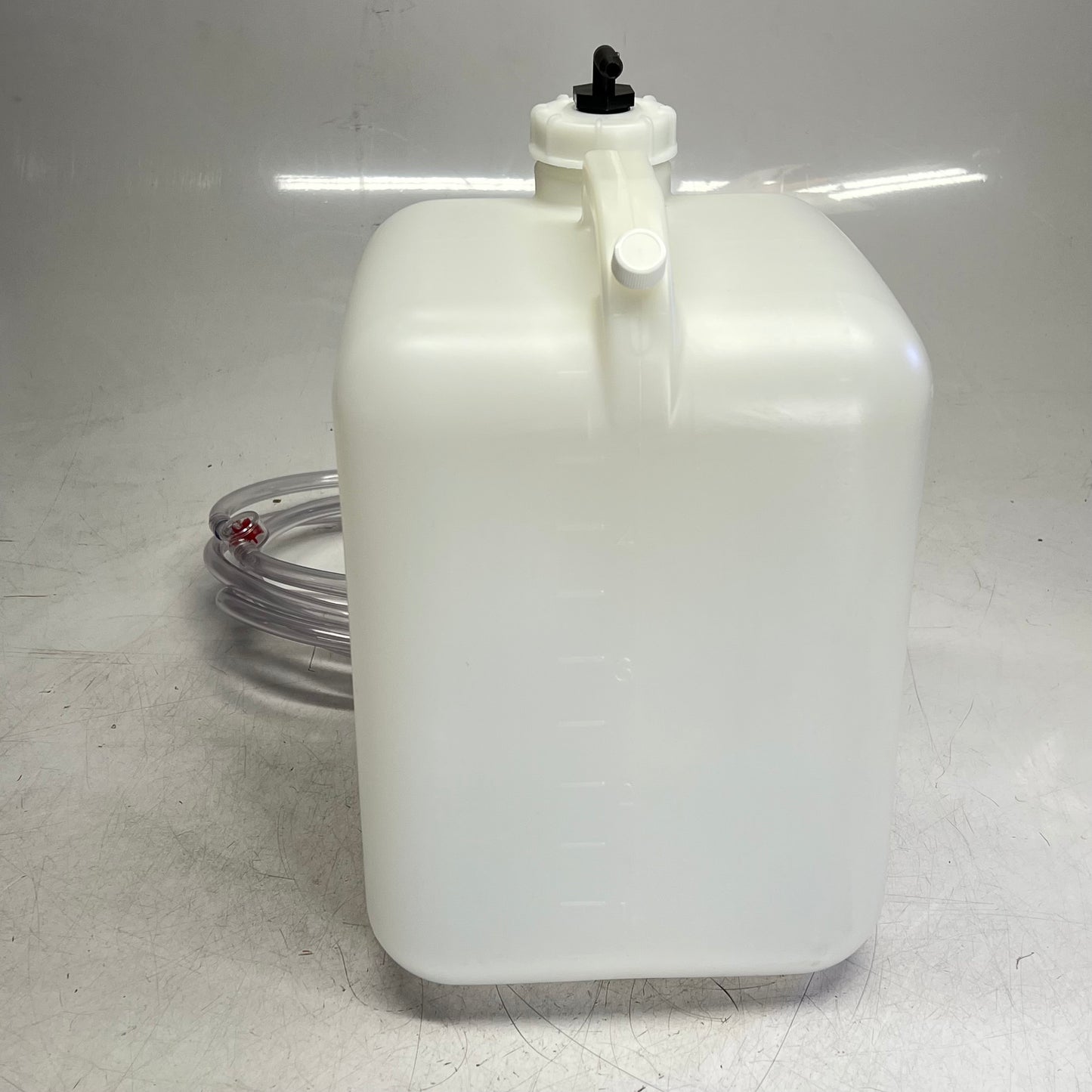 BATTERY WATERING TECHNOLOGYS  Gravity Feed Tank Watering  5 Gal NT2000GFR