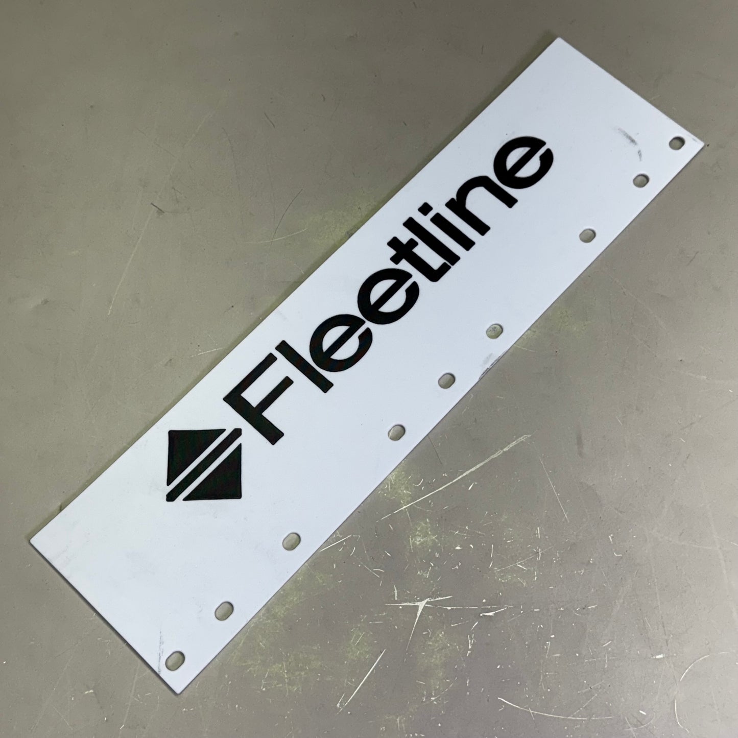 FLEETLINE Fleet Engineers Universal Poly Quarter Fender 22"W x 26"L Black FLP1900R