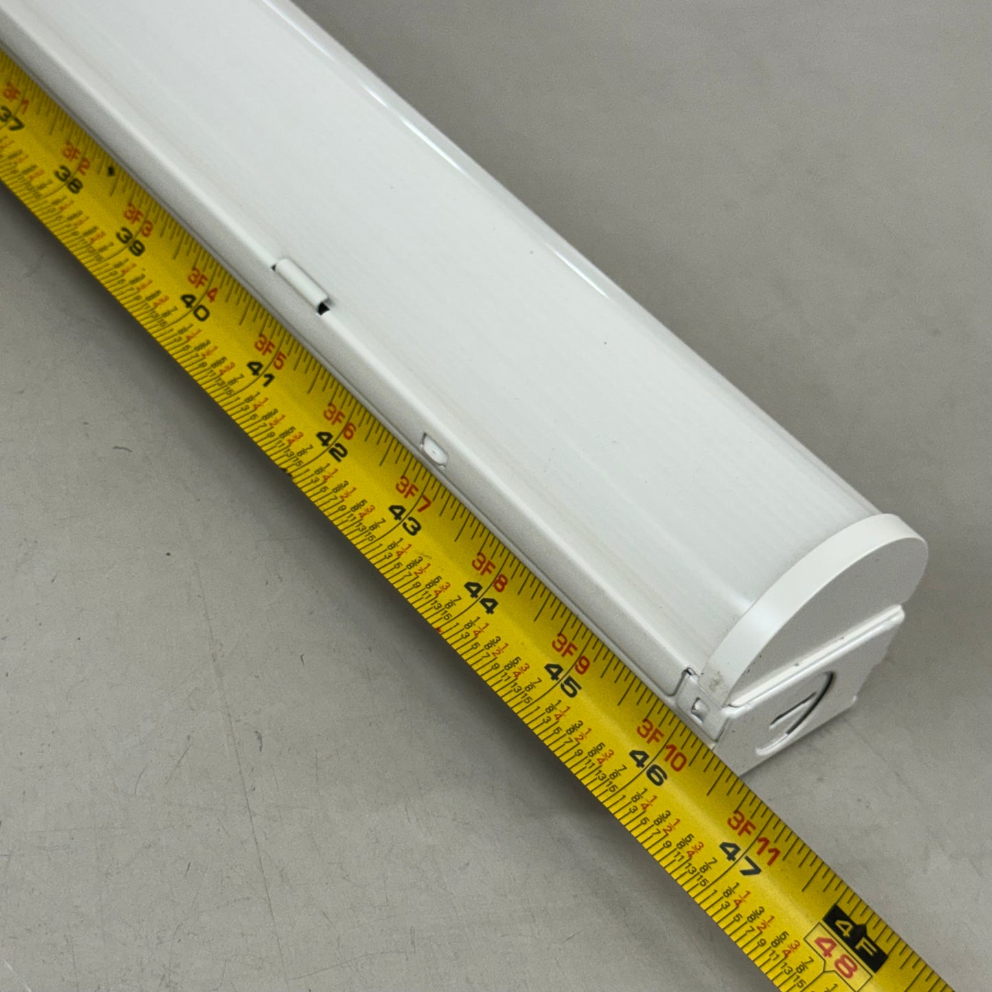 METALUX (1) Slstp Selectable Cct and Lumen Led Striplight 2/4/55l 35/4/5k Unv Dim 4 ft.  4SLSTPSLC-UNV