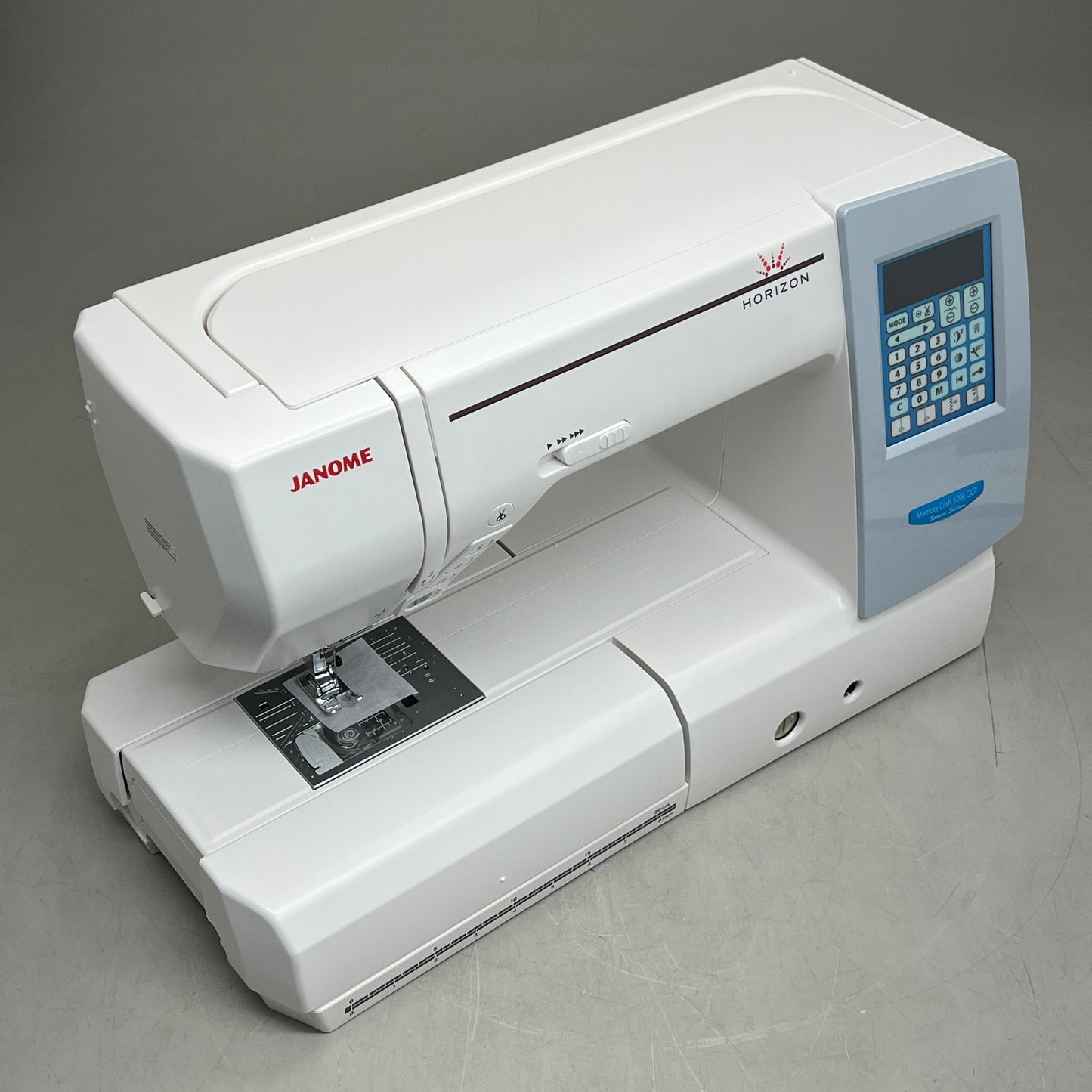 JANOME Memory Craft 8200QCP Special Edition Sewing Machine White