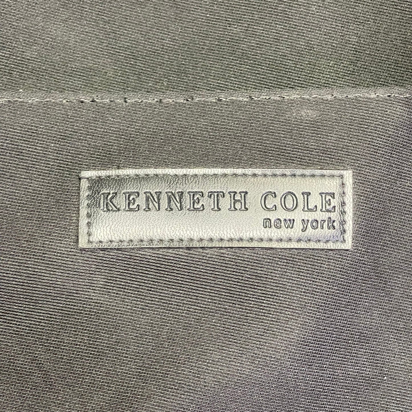 KENNETH COLE Travel/Overnight/Duffel Bag 22" x 22" x 10" Black