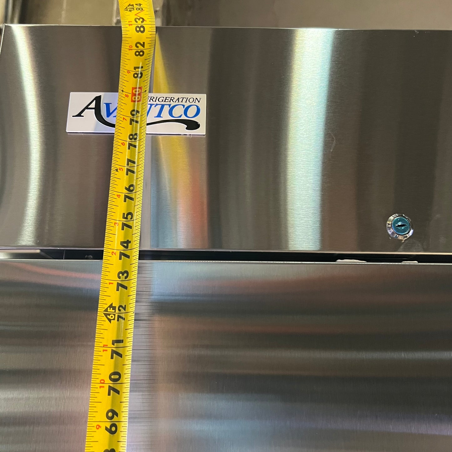 Z@ AVANTCO Solid Door Reach Refrigerator 115V 304 SS 30 3/8x27 3/8x84 1/2 178A19RHC (As-is)