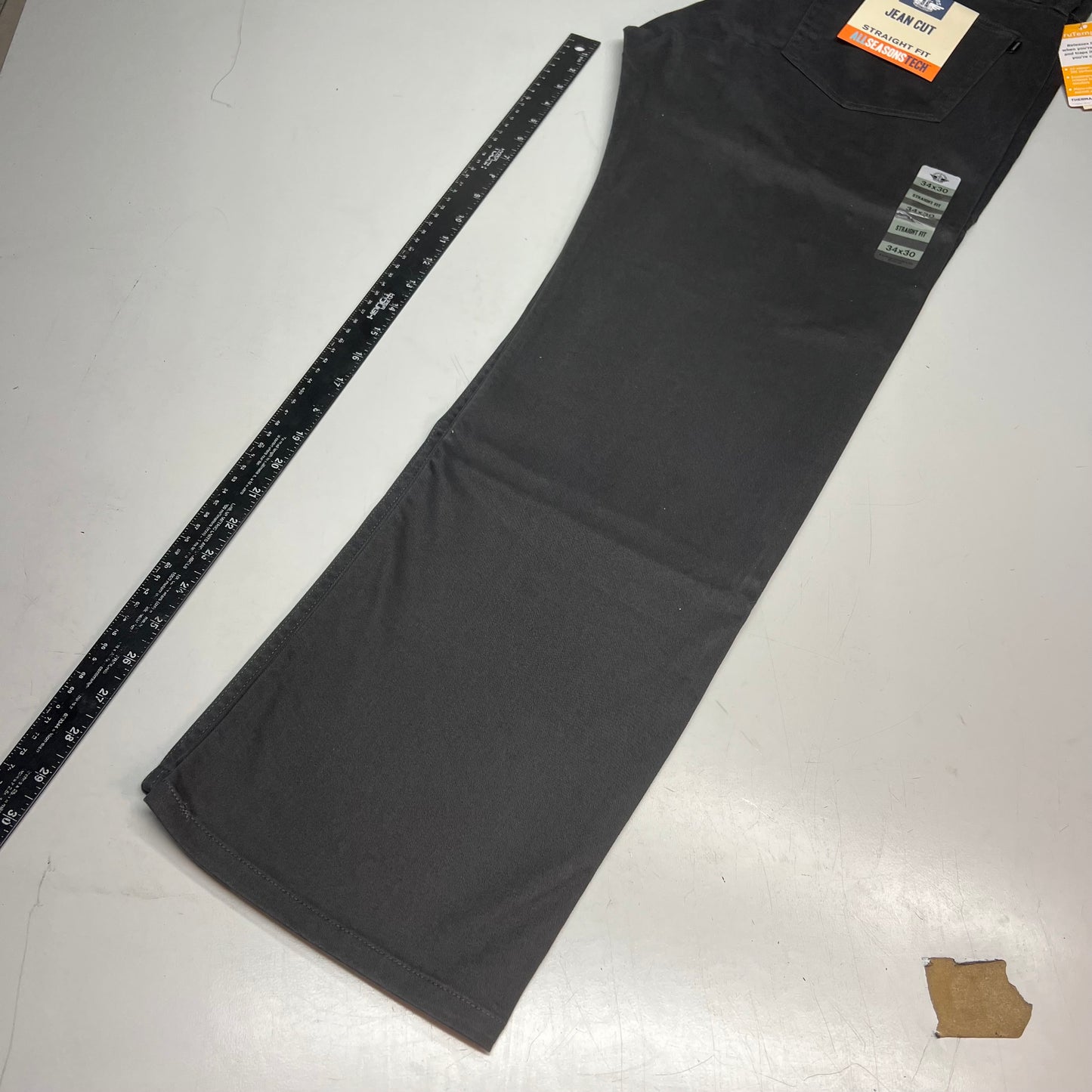 DOCKERS All Seasons Tech Straight Fit Jean Cut Pant Men's Sz 34x30 Steelhead