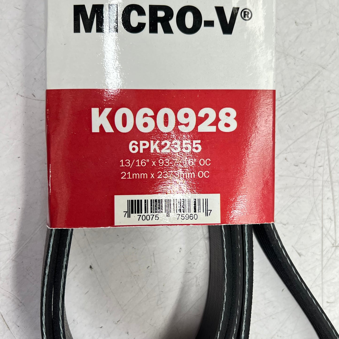 GATES Micro-v Serpentine Belt for Land Rover Vehicles  6 Rib 93-3/16" K060928