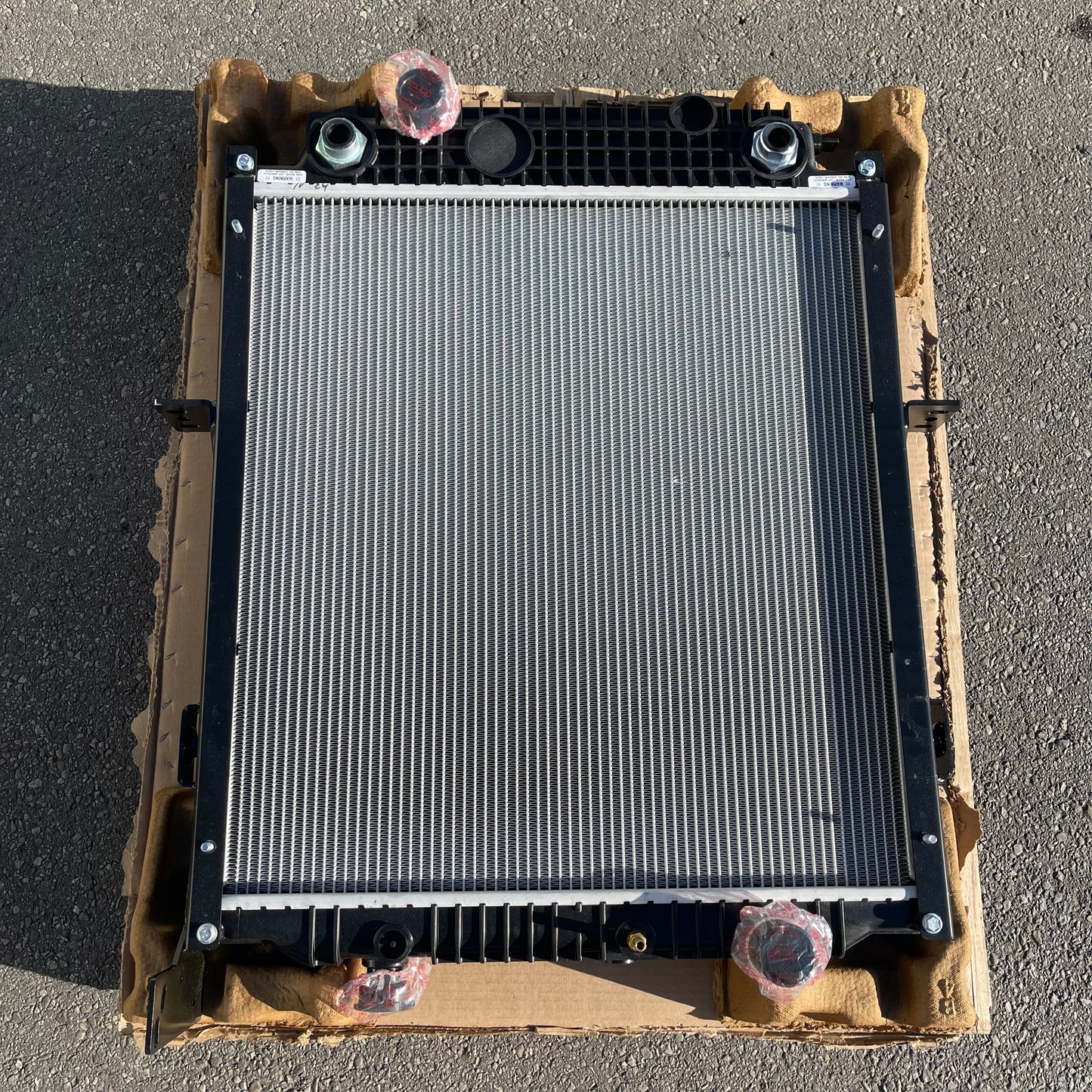 TITANX Heavy-duty Truck Housed Radiator Assembly 1004173-AU-3817133
