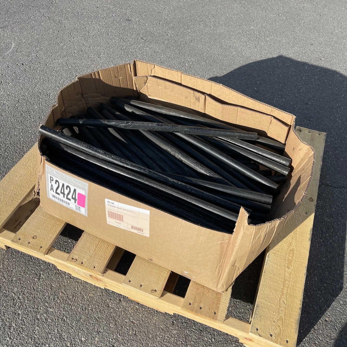 ZA@ Pallet of UNBRANDED Solid Core TA Rubber Cord 1.250" D X 31." L (AS-IS)