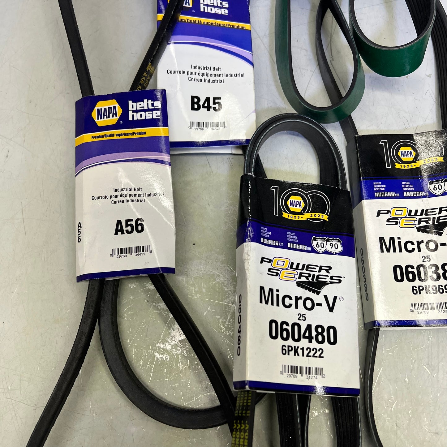 ZA@ NAPA (22.9 POUNDS) Assorted Box of Serpentine / V-Belt Parts Black