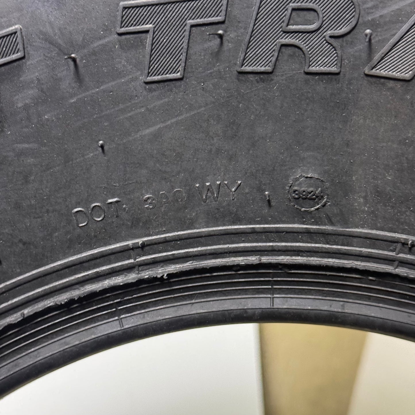 CARLSTAR Sport Trail LH Tire ST225/90D-16 DOT 3924 Black