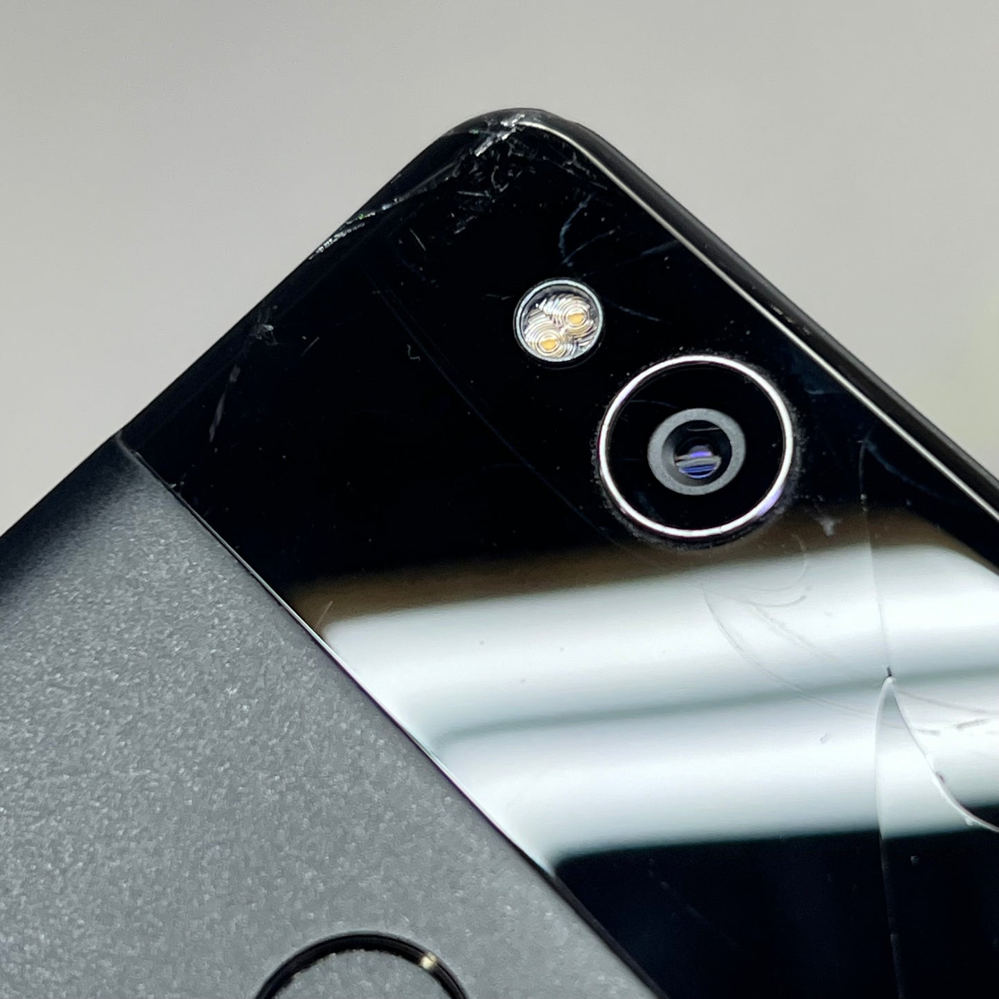 GOOGLE 2017 Pixel 2 64GB 1080 X 1920 5″ Display Black 034107 (Pre-Owned)