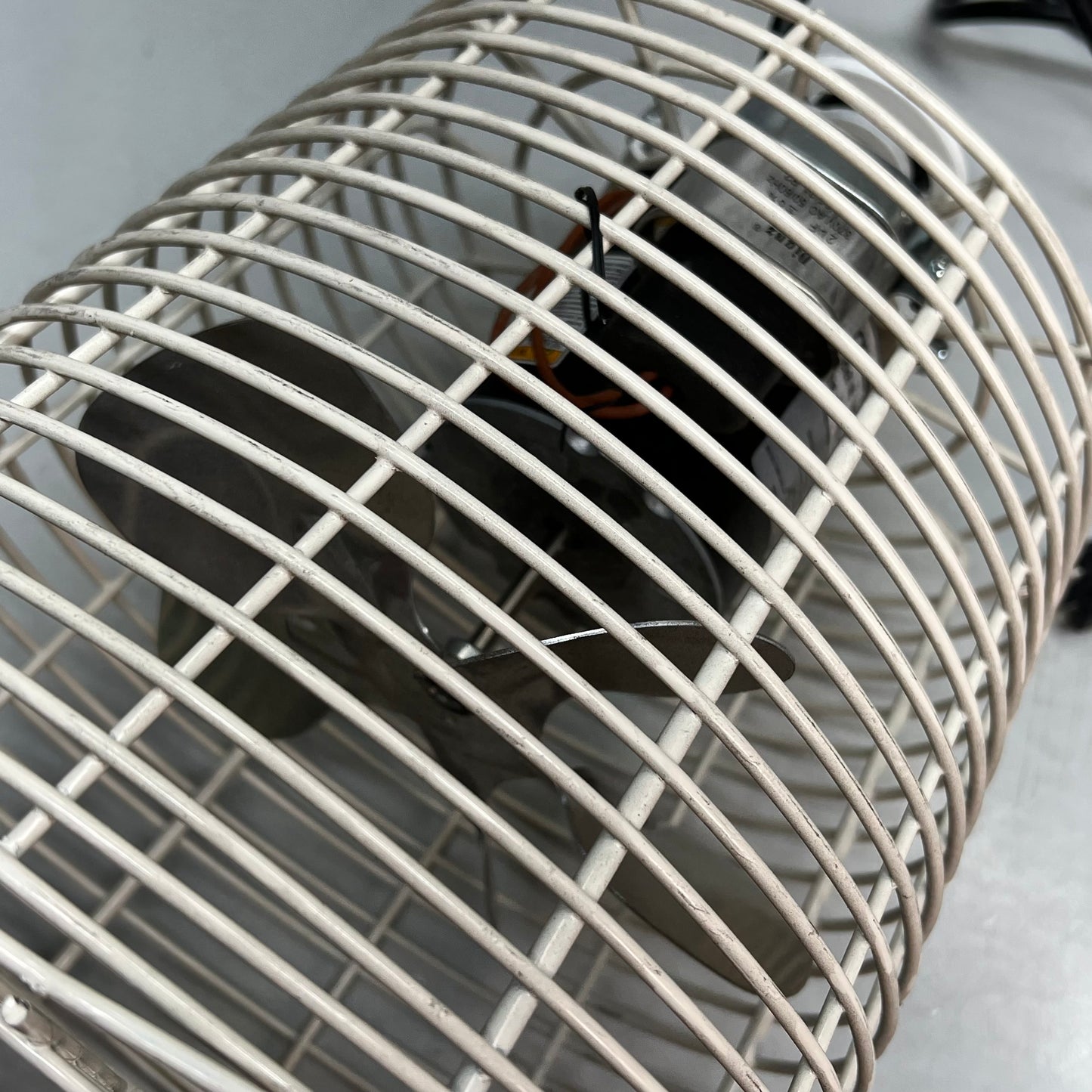 SCHAEFER Versa-Kool Circulation Fan W/ Tapered Guards Cord & Mount 8" - 450 CFM (Used)