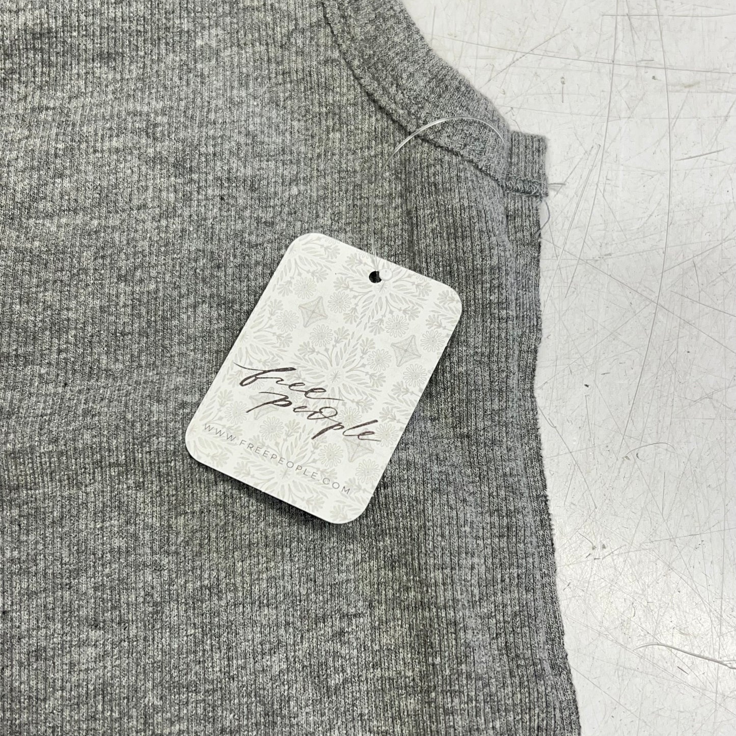 FREE PEOPLE We The Free Neria V-neck Tank Top Women's Sz M Heather Grey