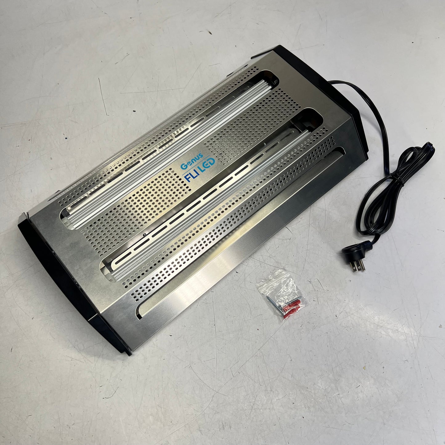 PELSIS Genus Fli Led Versatile Fly Trapping Solution Silver 430-52301-FLI