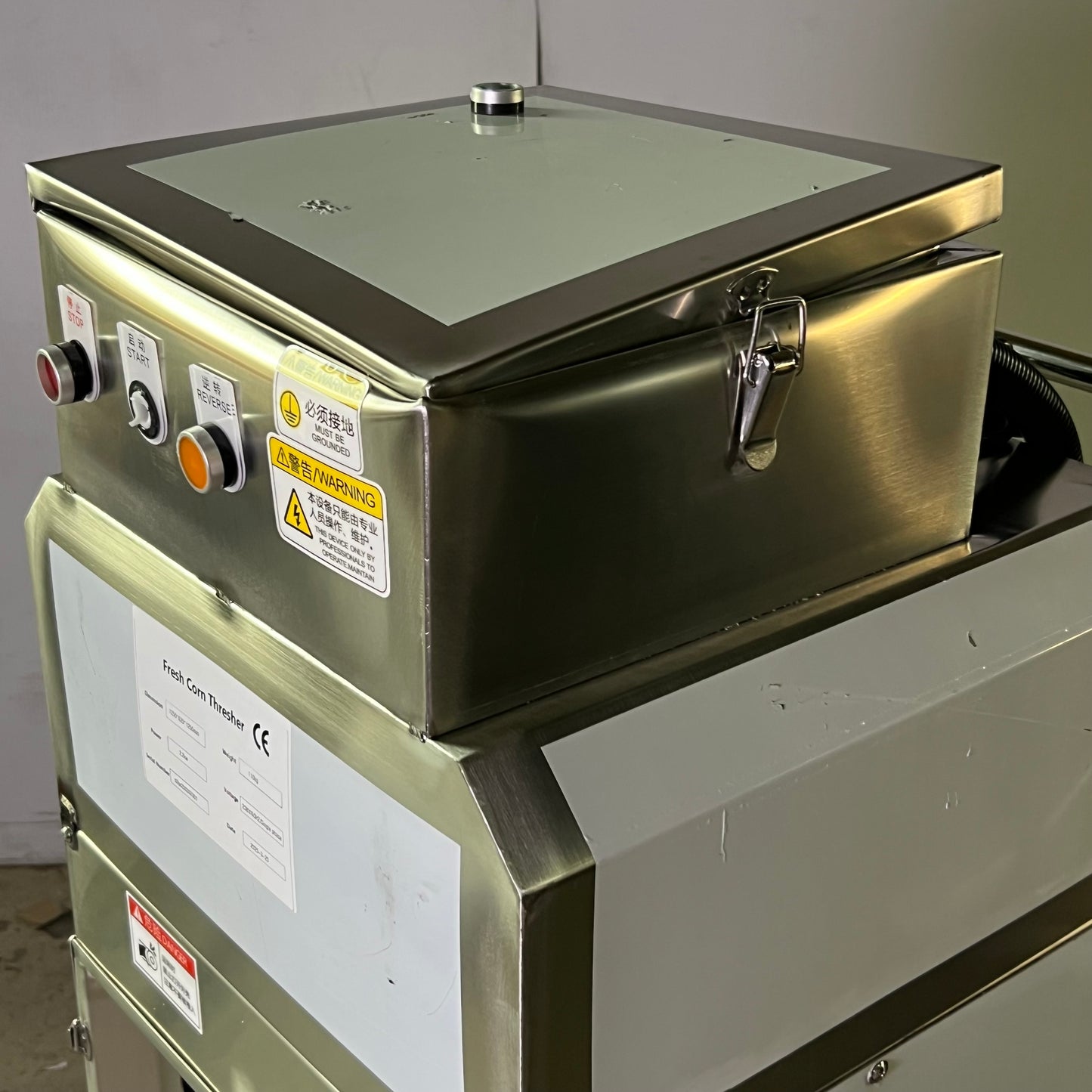 Fresh Corn Thresher 208V 18" x 18" x 48"H SLLIJX250307001 (AS-IS, Aesthetic Damage)