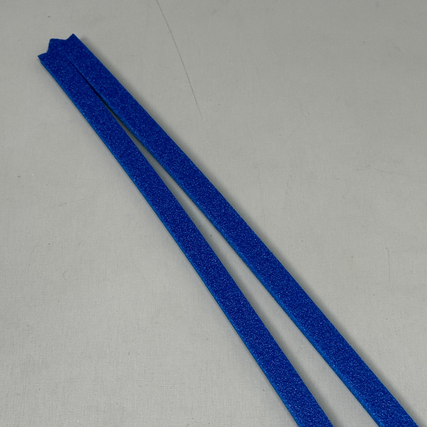 NOTT CO (1,000 PACK) Custom Packing Blue Foam Strip w/ Slit Parts 32” Long 441615