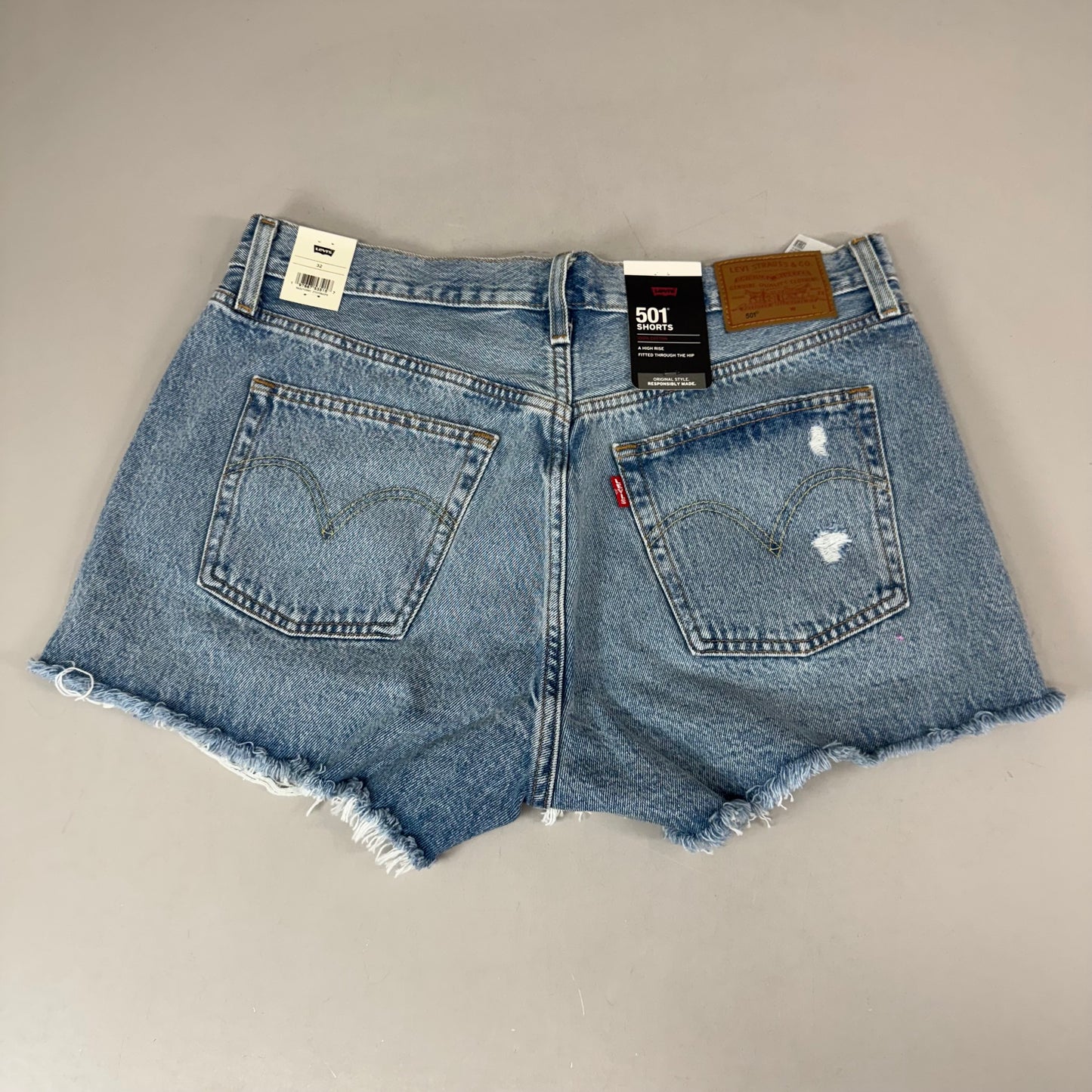 LEVIS 501 Original Fit High Rise Shorts Women's Sz 32 Vague Finish Medium Wash