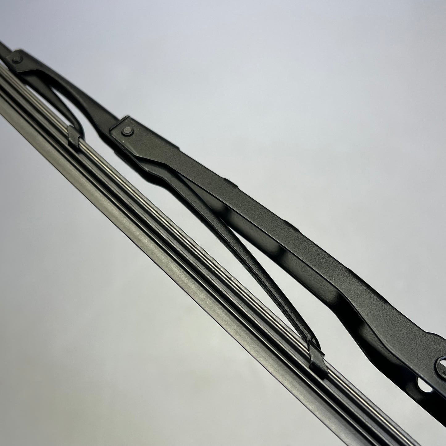 KIA (2 PACK) Genuine OEM Wiper Blade Right Front & Rear 18" Black 00009-ADU18KA