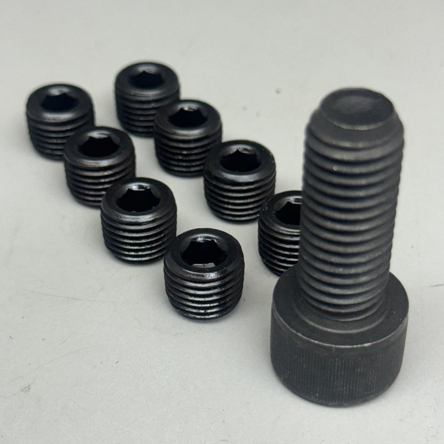 METSO Pipe Plug & Screw Hex Socket N01538300 ZA10051 Size: 2”L Black